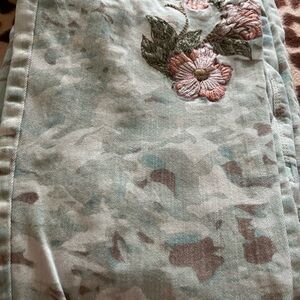 Gloria Vanderbilt Camouflage Floral Straight Leg Pants - Green and Pink